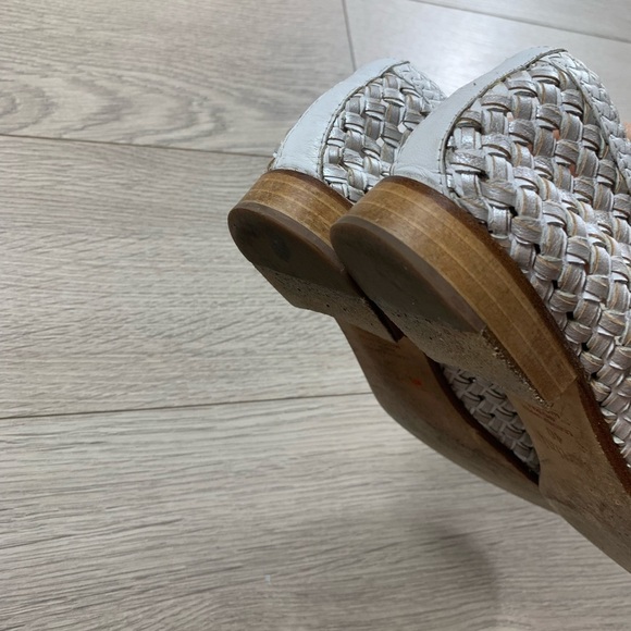 Pertini White Silver Leather Woven Loafer Flats - Picture 10 of 12